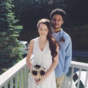 Meet your Posher, Laurel